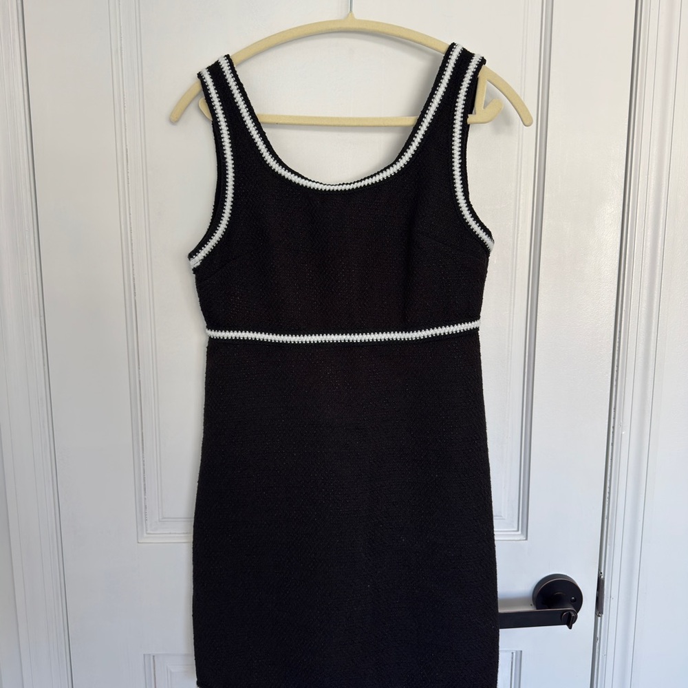 Black and White Sleeveless Dress